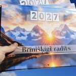 Kristīgo kalendāru izdalīšana