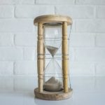 Mazu brīdi – un mūžība