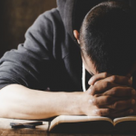 Par uzturēšanu un pieaugšanu pazemībā