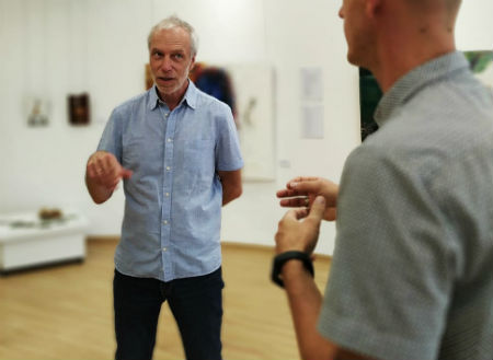 Roberto izjautā Vilni Heinrihsonu